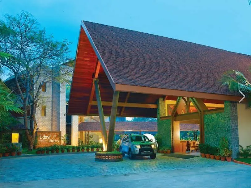 Uday Suites - The Airport Hotel Thiruvananthapuram