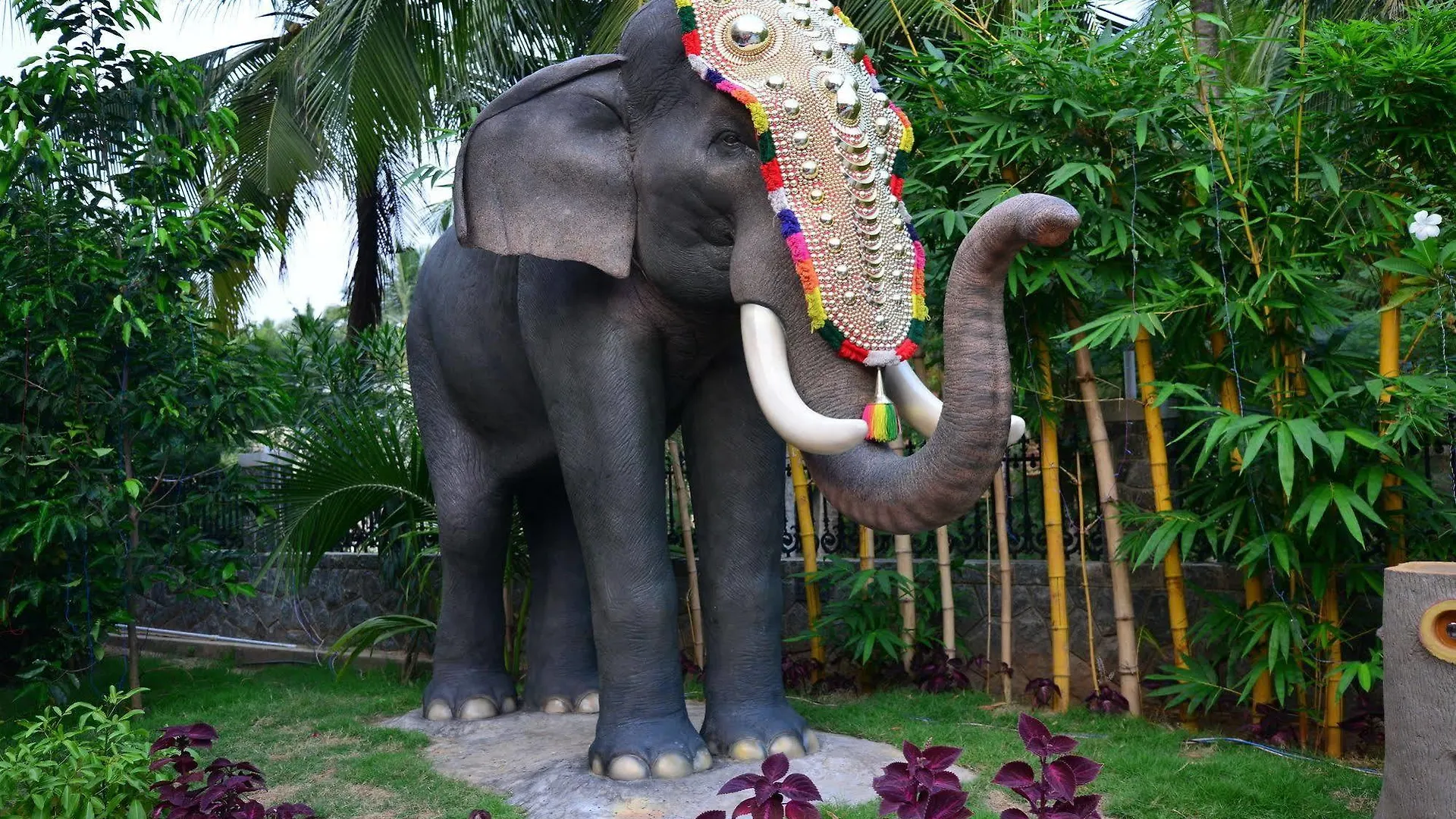 Uday Suites - The Airport Hotel Thiruvananthapuram